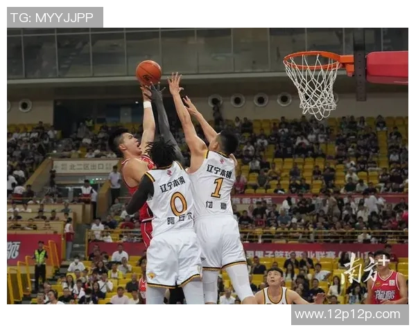 辽宁男篮主场不敌新疆，CBA常规赛两连败引发球迷忧虑