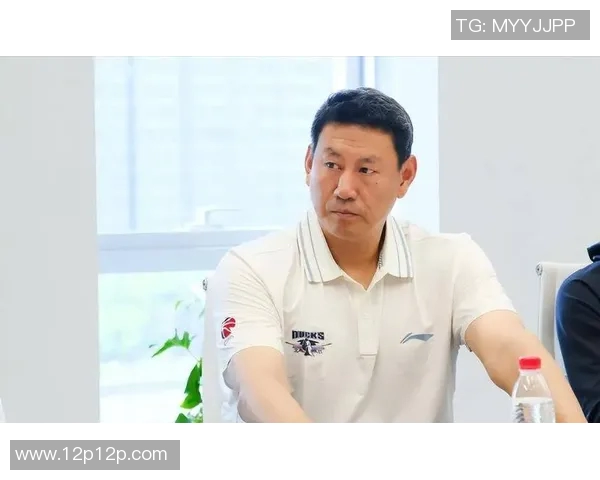 男篮国家队备战奥运会，主帅李楠力促球员技战术全面提升