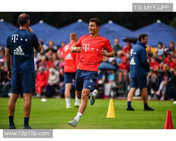 德甲劲旅备战重启：规范训练计划，提振士气，打造新周期